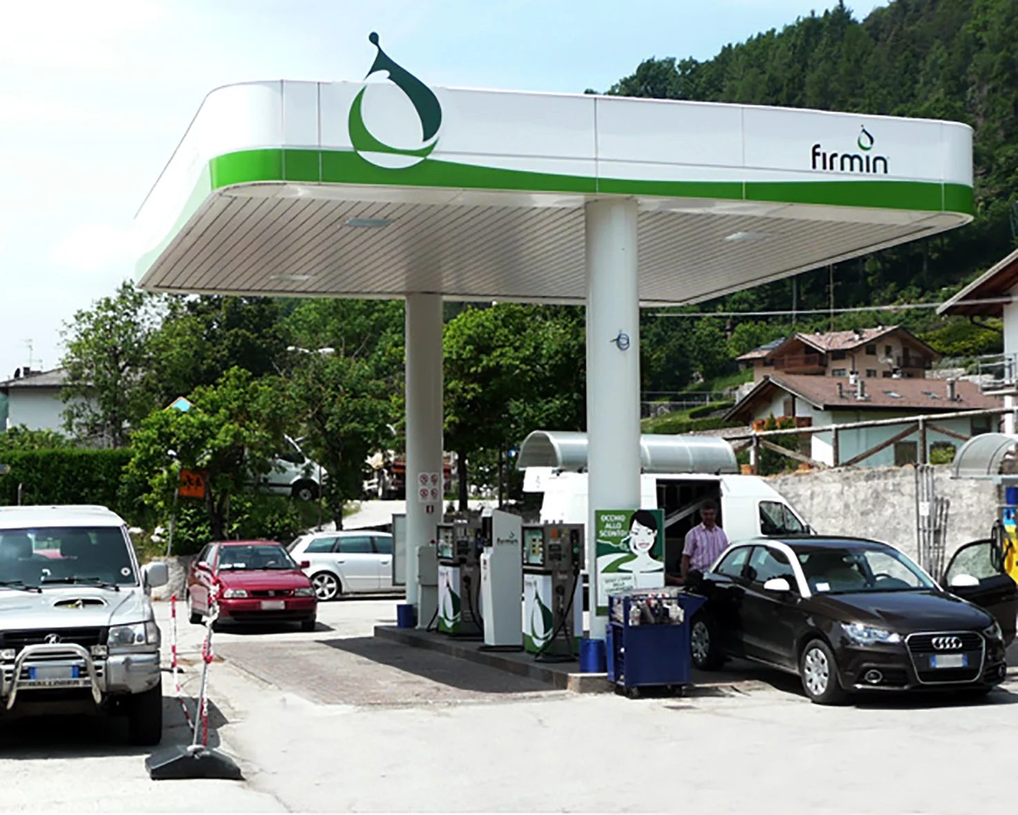 Distributore Firmin di Baselga di Pinè, Campolongo (TN), SP83